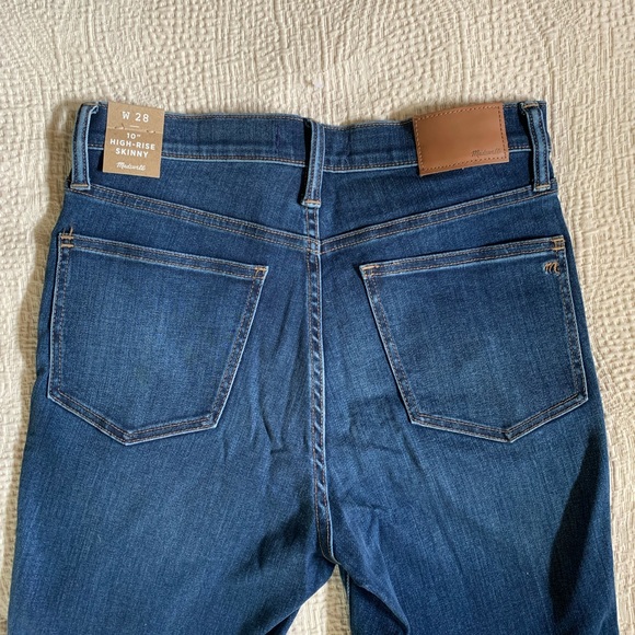 Madewell High-Rise Skinny Jeans - Picture 2 of 3